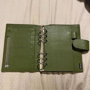 Moterm personal size planner.